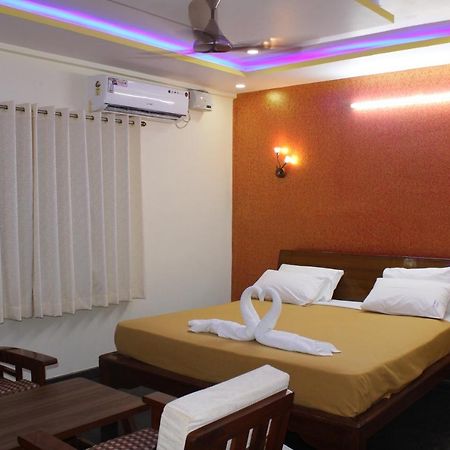 Golden Pride Hotel Kanakapura Esterno foto