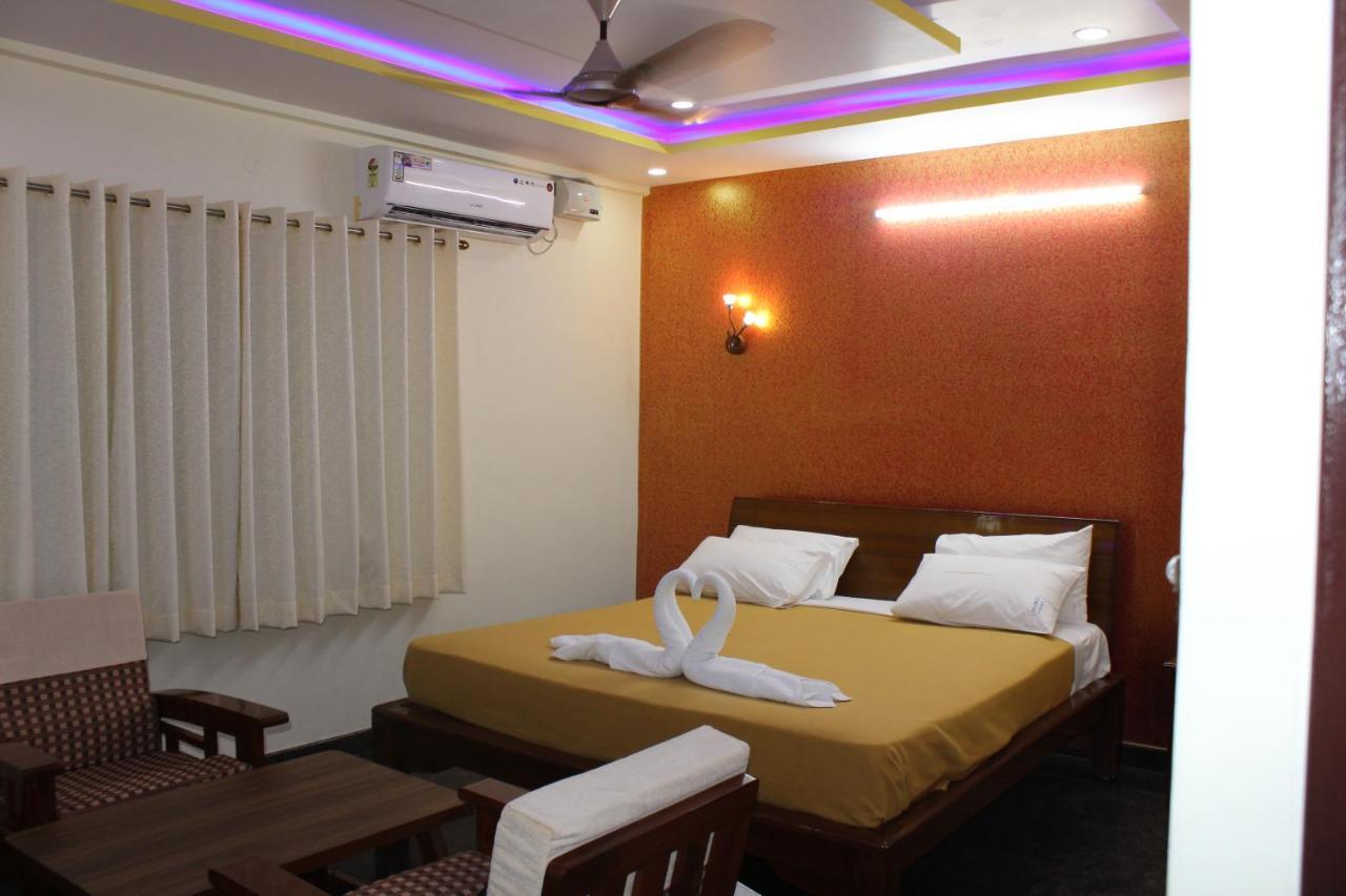 Golden Pride Hotel Kanakapura Esterno foto