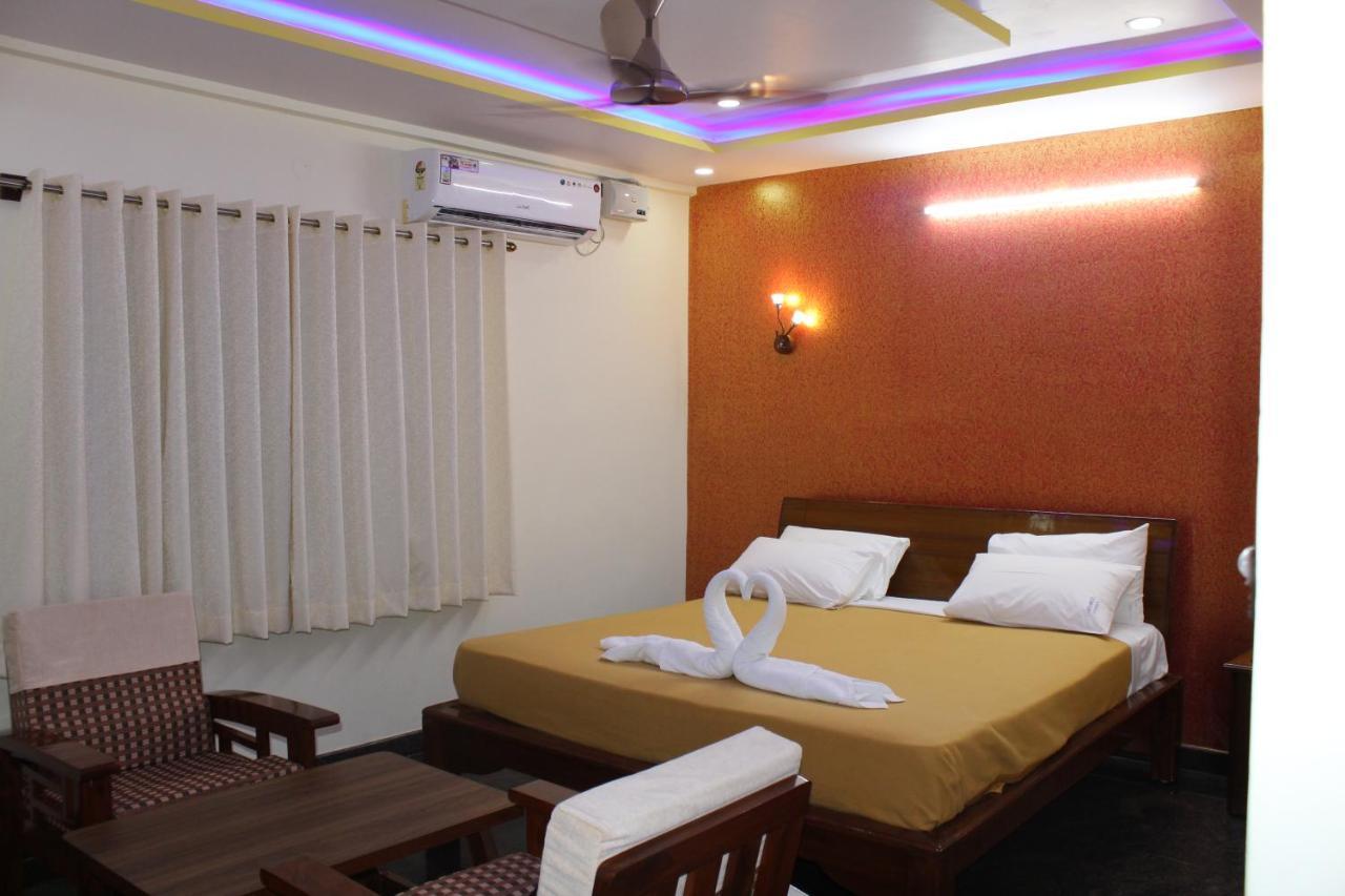 Golden Pride Hotel Kanakapura Esterno foto